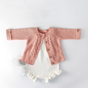 Annie & Charles® gestricktes Set aus Bio Baumwolle
