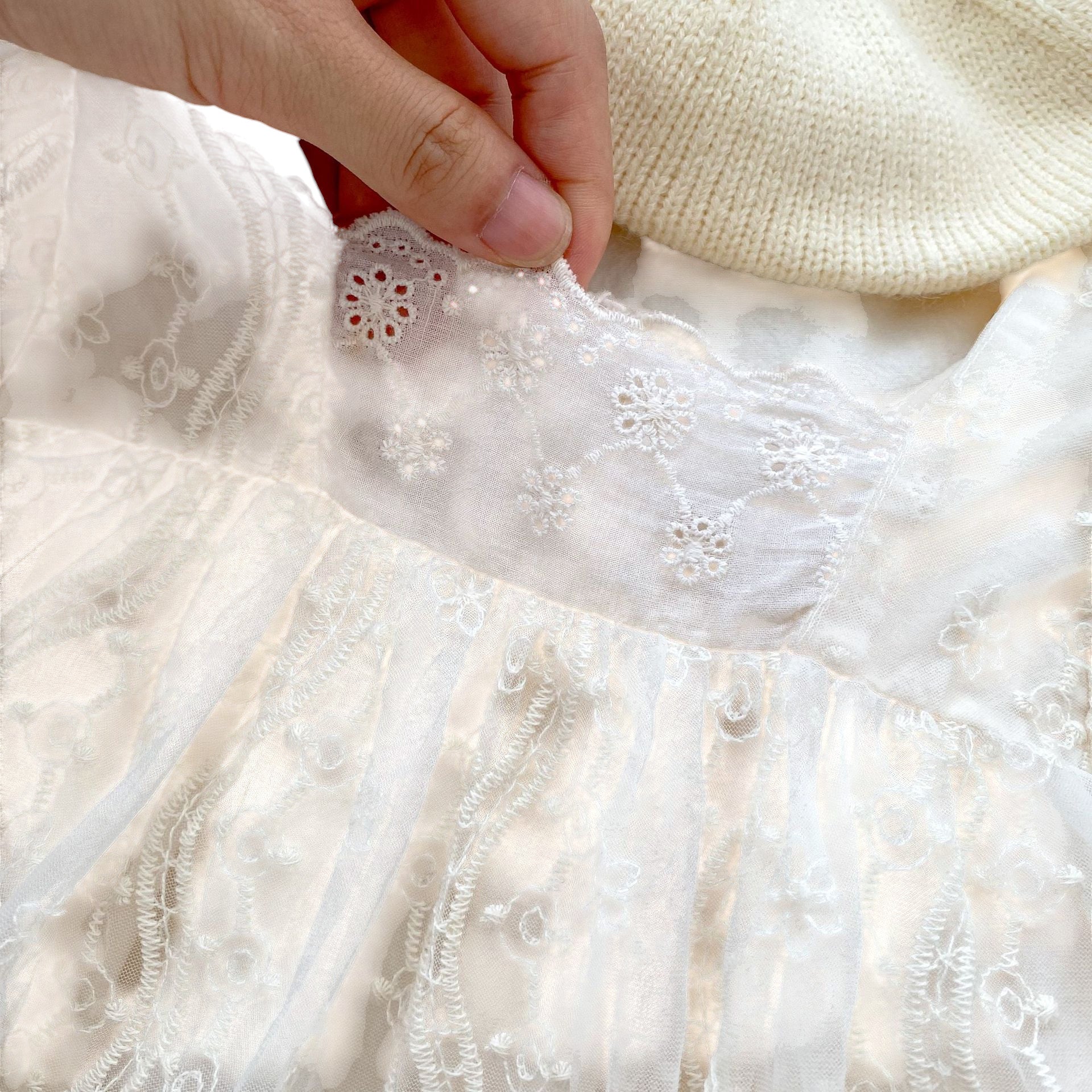 Annie & Charles® Baby Bloomer Kleid aus Spitze