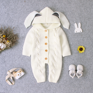 Annie & Charles® Strick-Jumpsuit mit Hasenohren